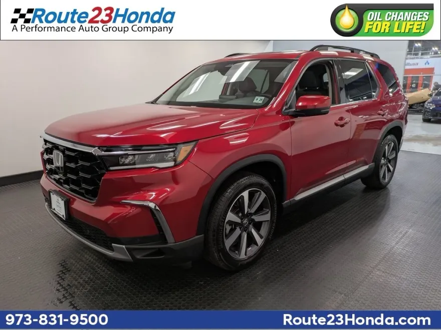 2025 Honda Pilot Touring photo 1