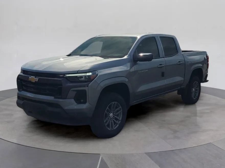 2025 Chevrolet Colorado Work Truck LT photo 1