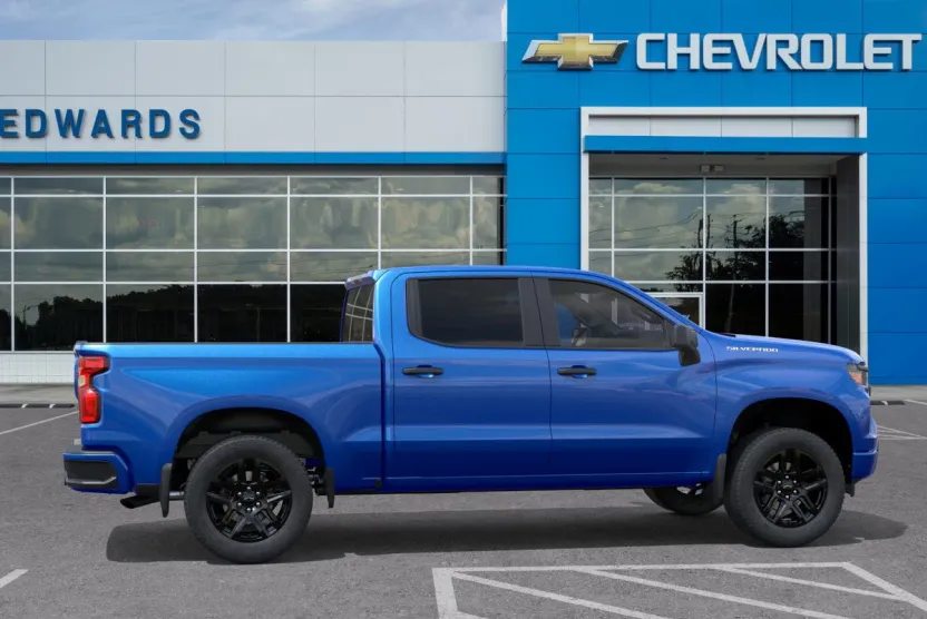 2025 Chevrolet Silverado 1500 Custom photo 1
