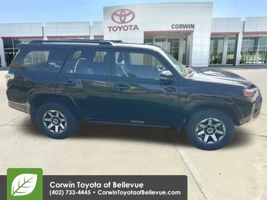 2022 Toyota 4Runner TRD photo 1