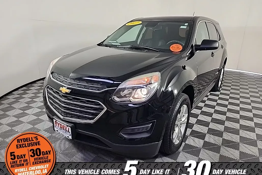 2017 Chevrolet Equinox LS photo 1