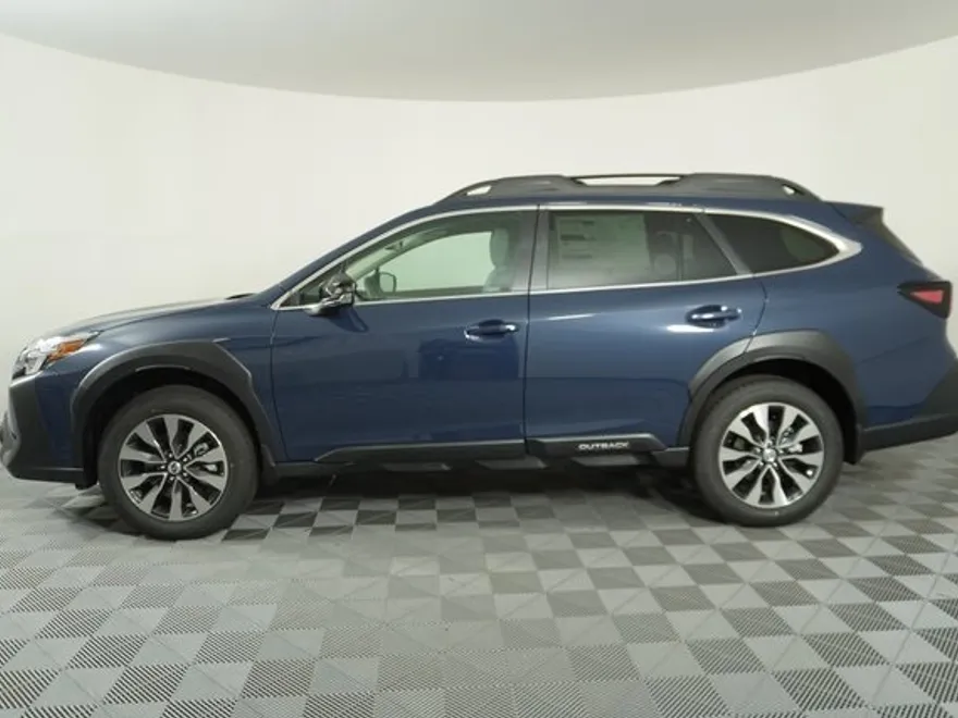 2025 Subaru Outback Limited photo 1