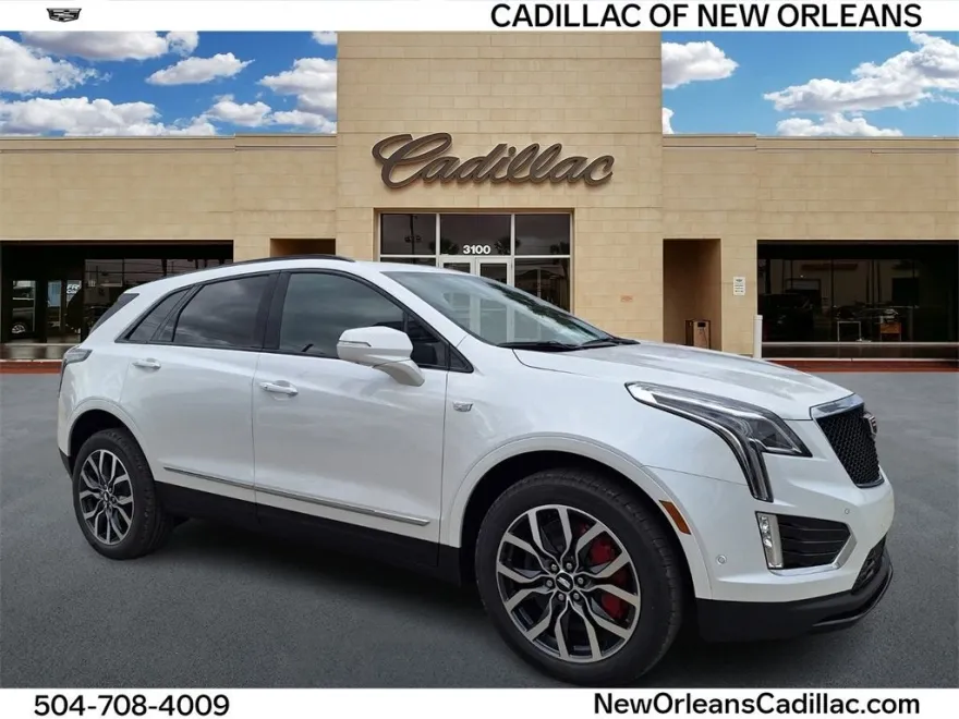 2025 Cadillac XT5 Sport photo 1