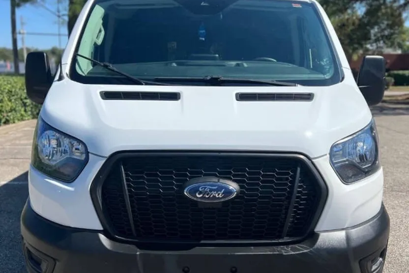 2021 Ford Transit Cargo photo 1