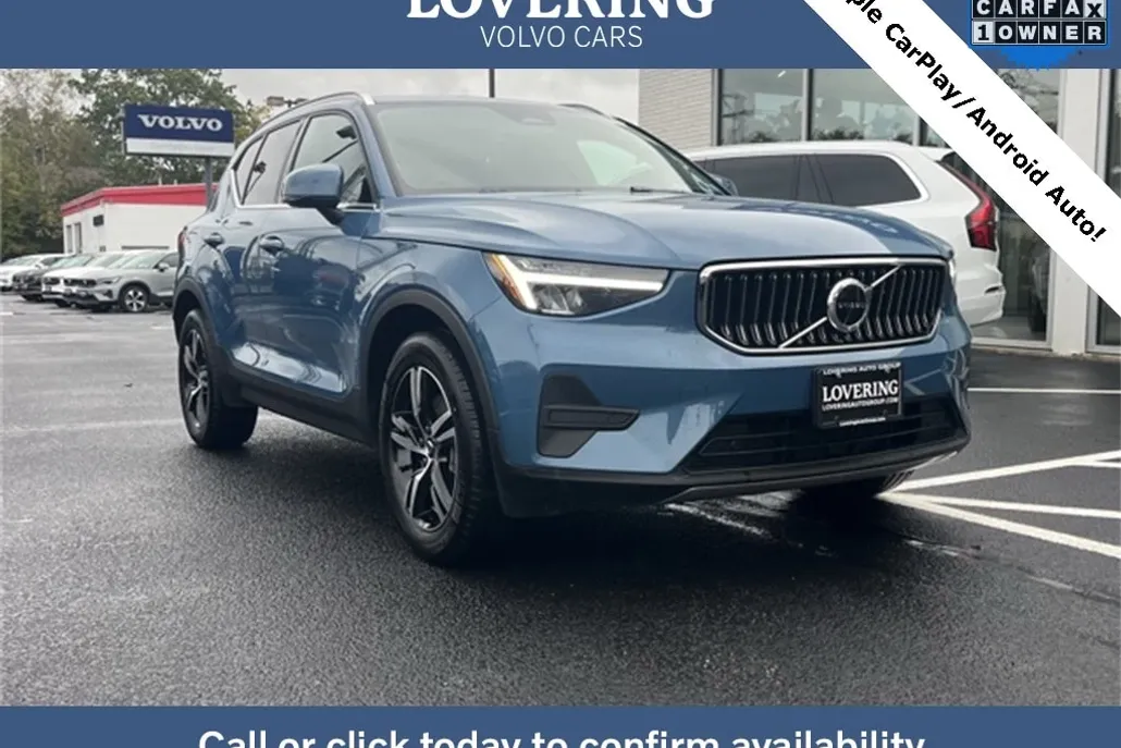 2025 Volvo XC40 Core photo 1