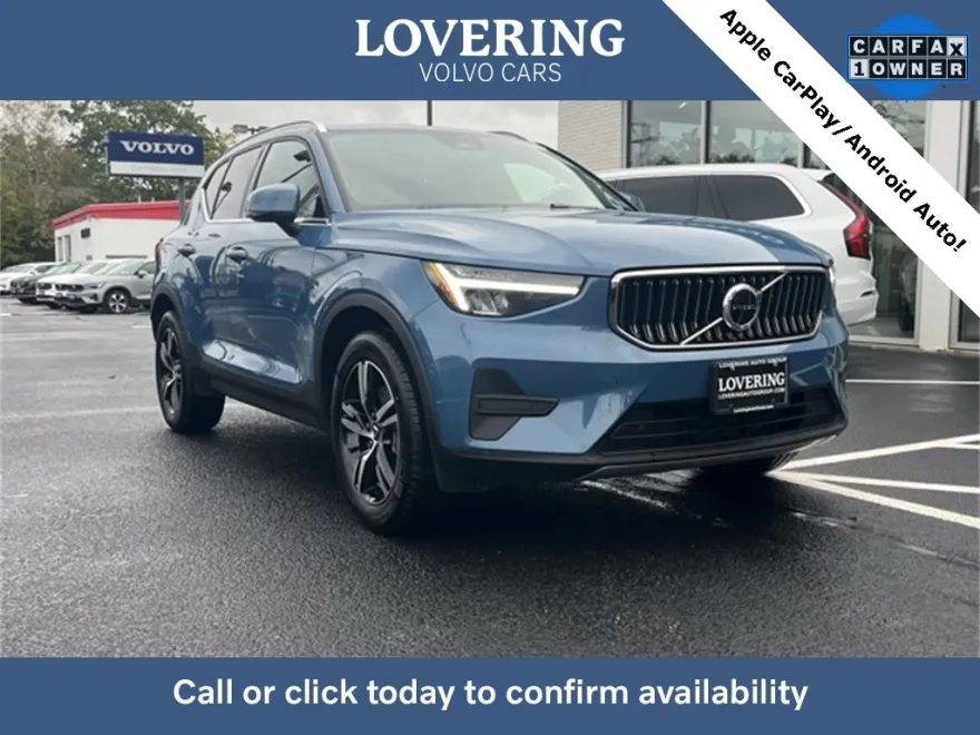 2025 Volvo XC40 Core photo 1
