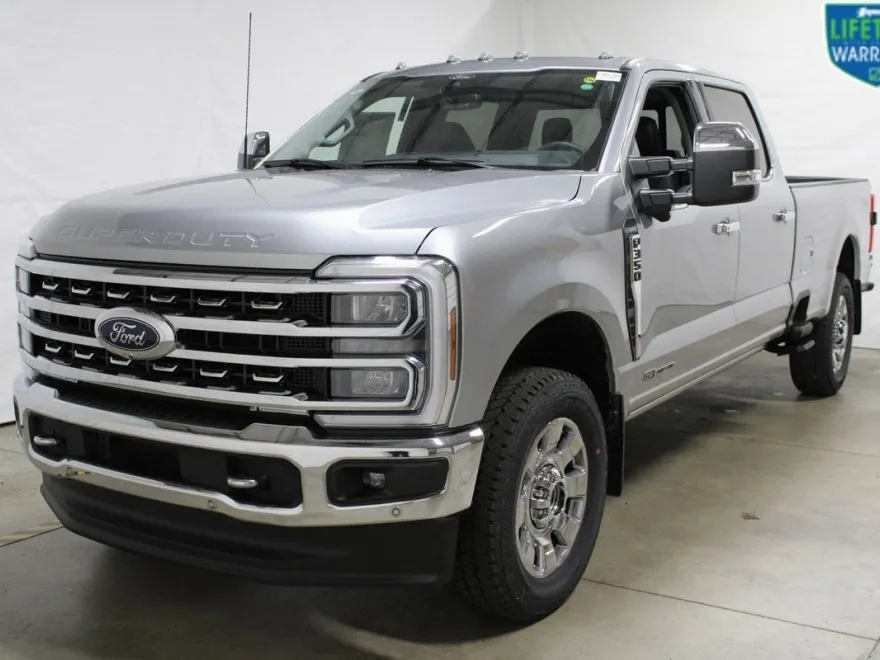 2024 Ford F-350 Lariat photo 1
