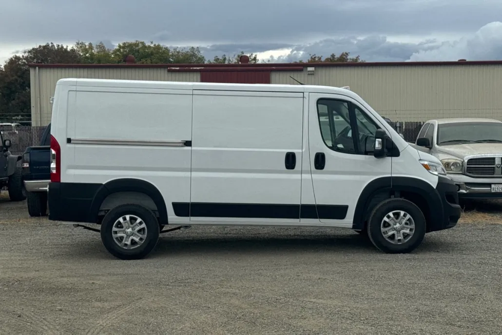 2026 Ram ProMaster 1500 SLT Cargo Van photo 1