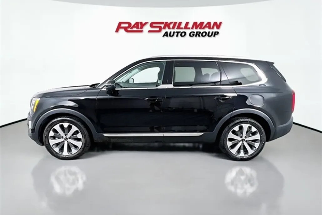 2022 Kia Telluride EX photo 1