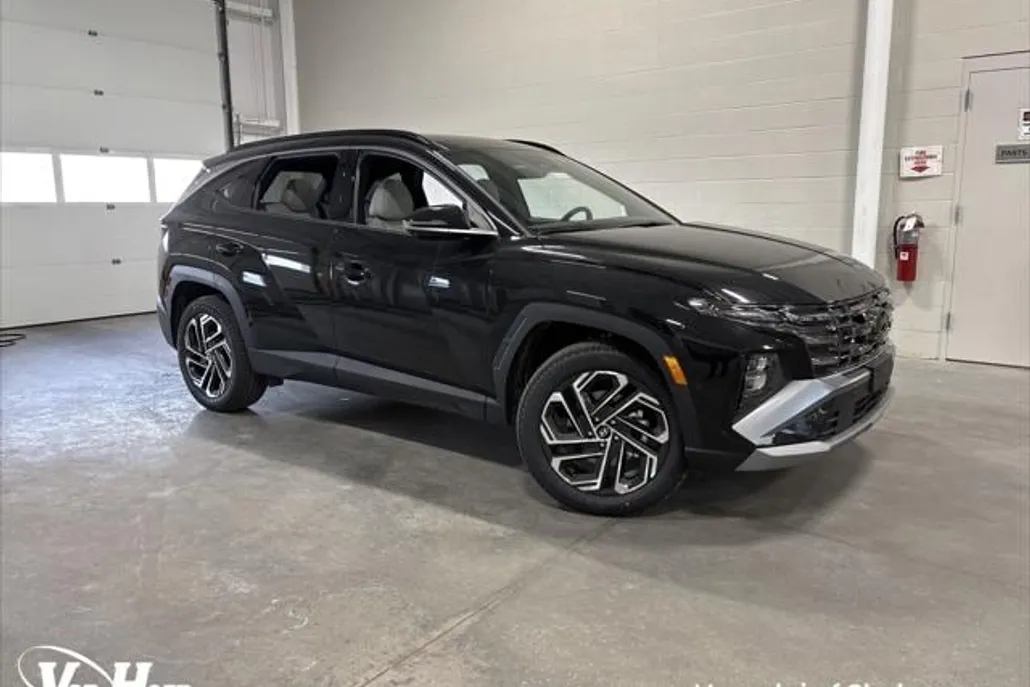 2025 Hyundai Tucson Limited photo 1