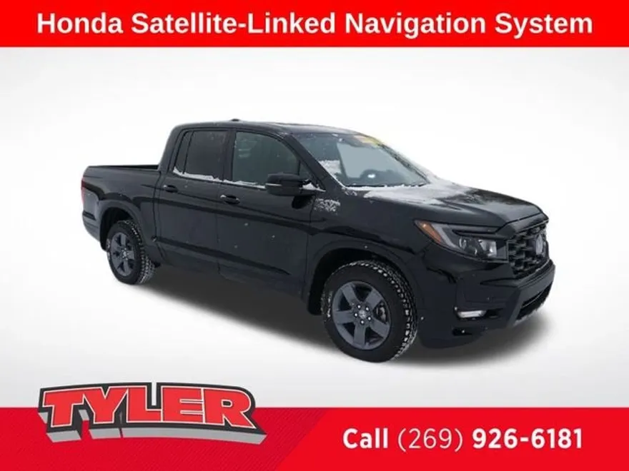 2025 Honda Ridgeline TrailSport photo 1