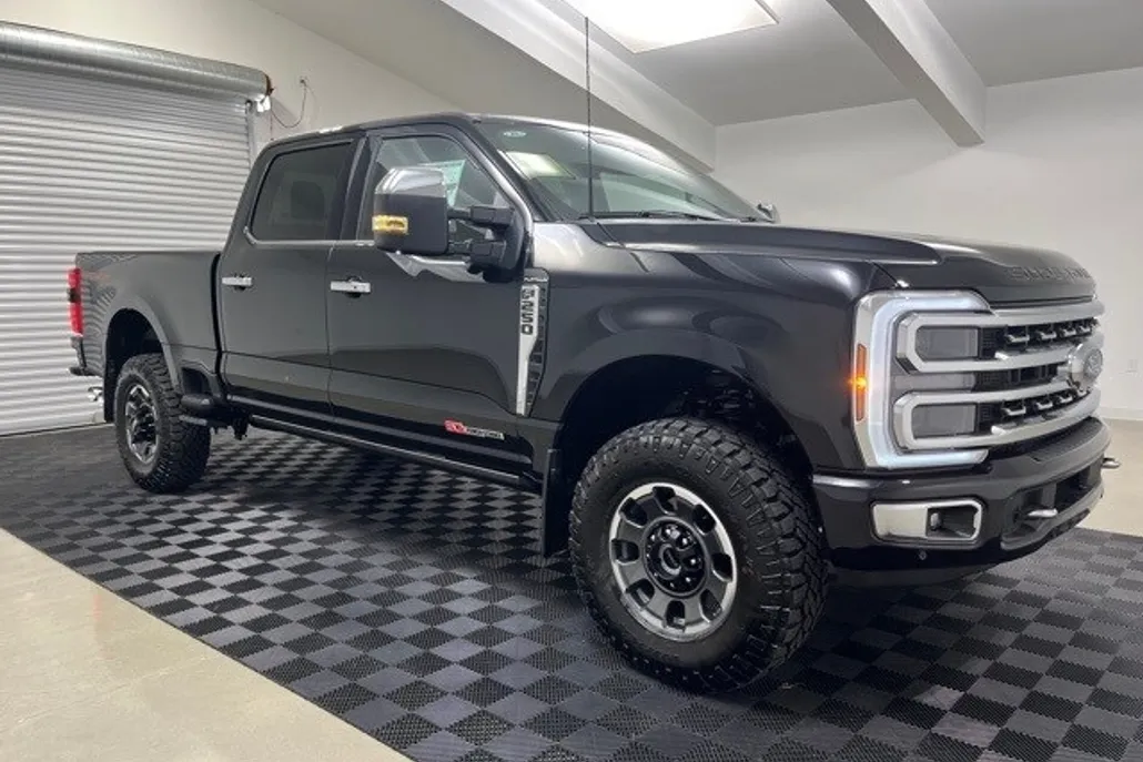 2024 Ford F-250 photo 1