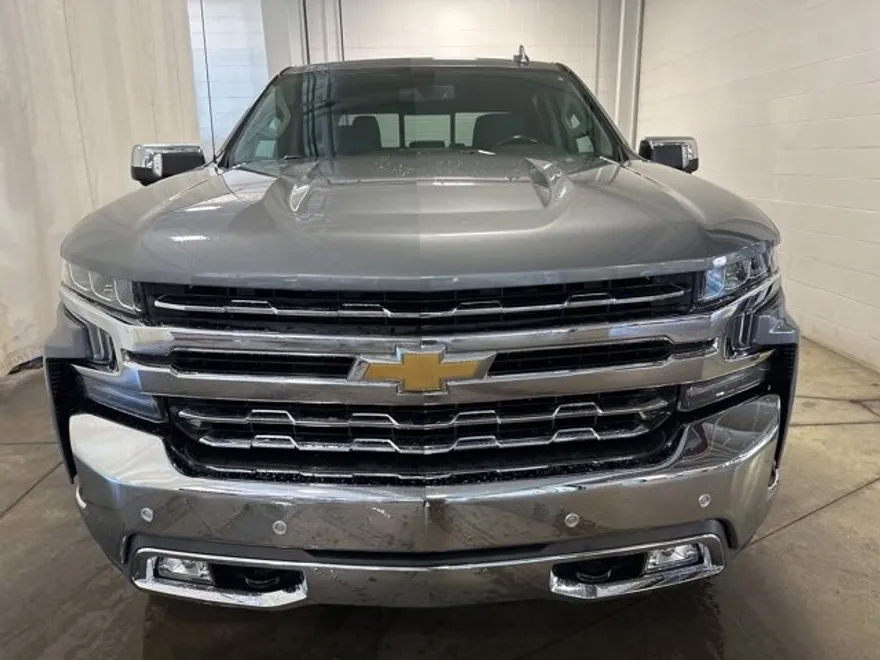 2022 Chevrolet Silverado 1500 LTZ photo 1