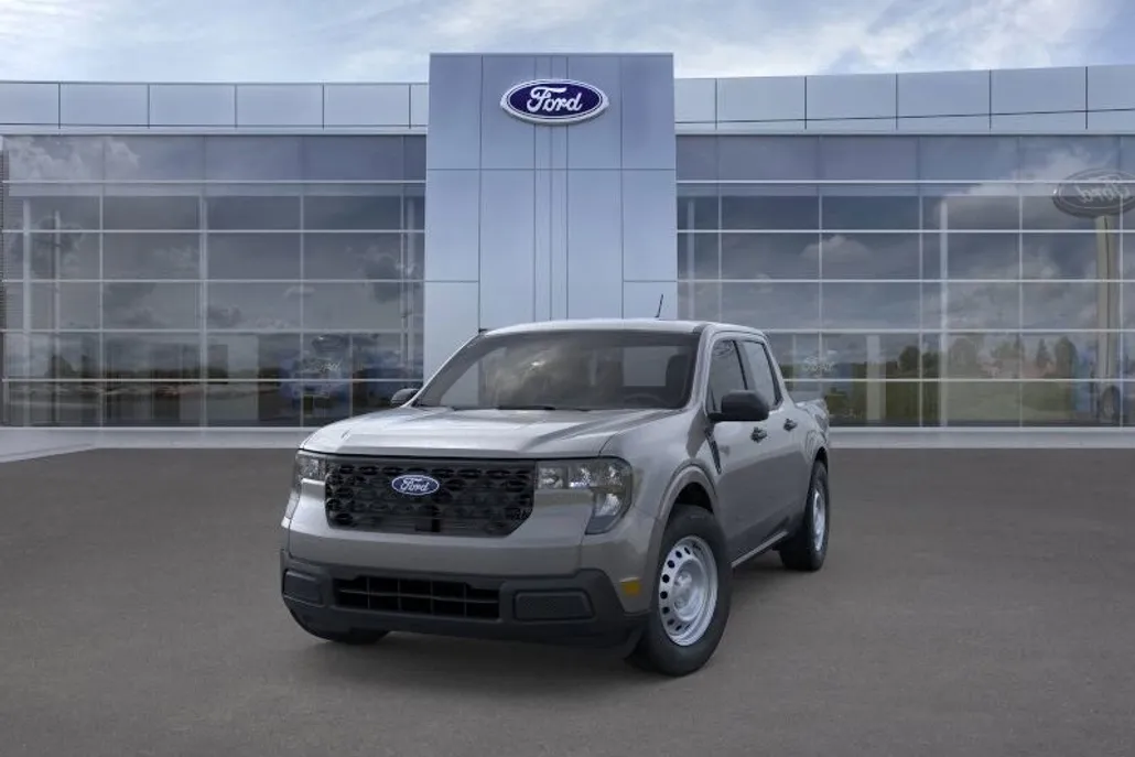2025 Ford Maverick XL photo 1