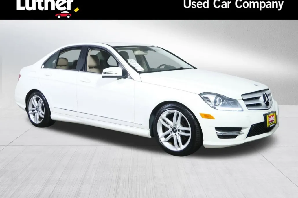 2012 Mercedes Benz C 300 Luxury photo 1