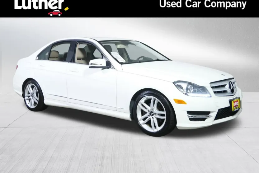 2012 Mercedes Benz C 300 Luxury photo 1
