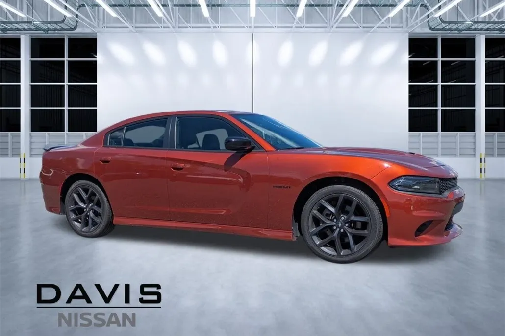 2022 Dodge Charger R/T photo 1