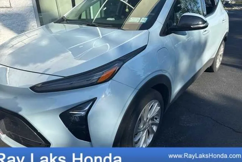 2023 Chevrolet Bolt EUV photo 1