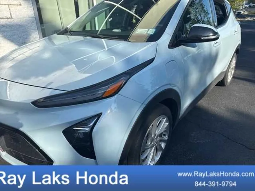 2023 Chevrolet Bolt EUV photo 1