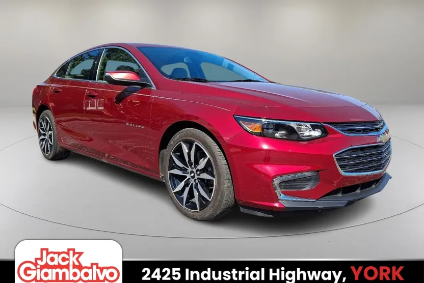 2018 Chevrolet Malibu 1LT photo 1