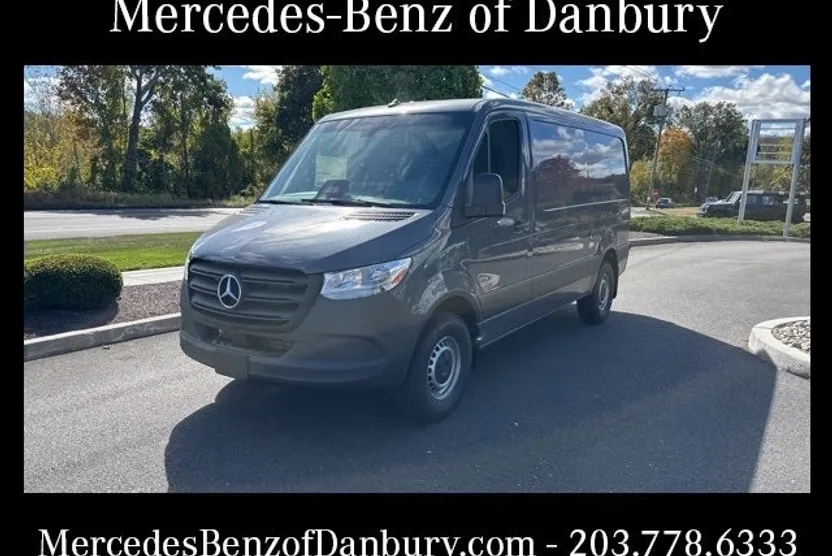 2025 Mercedes Benz Sprinter 2500 144 WB photo 1