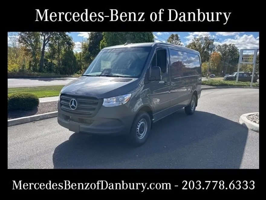2025 Mercedes Benz Sprinter 2500 144 WB photo 1