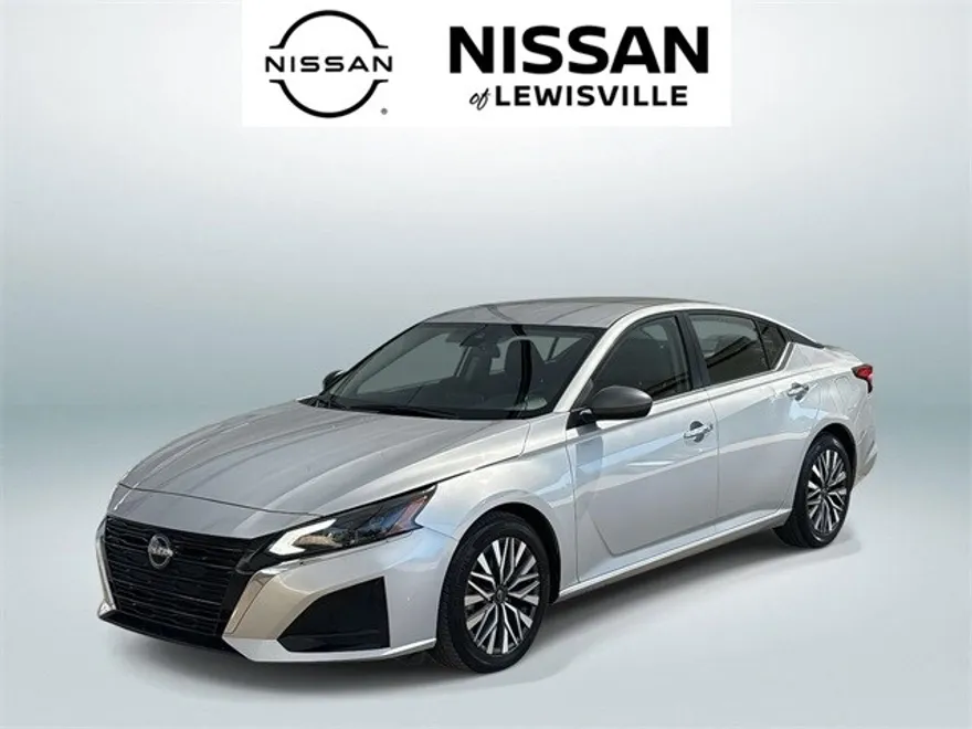 2024 Nissan Altima 2.5 SV photo 1