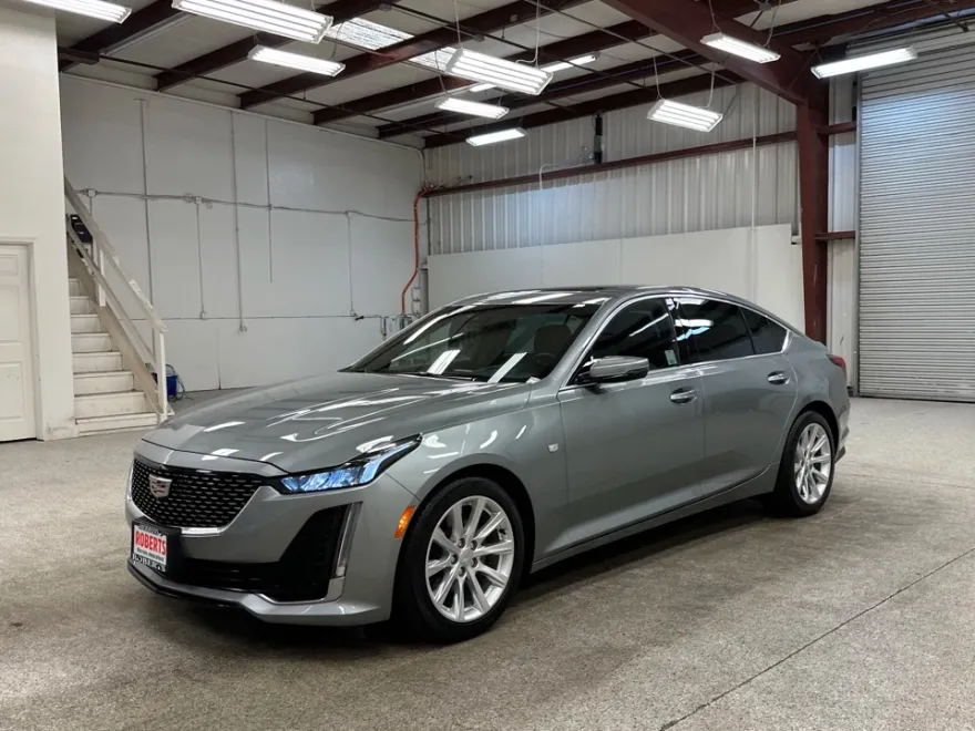 2023 Cadillac CT5 Luxury photo 1