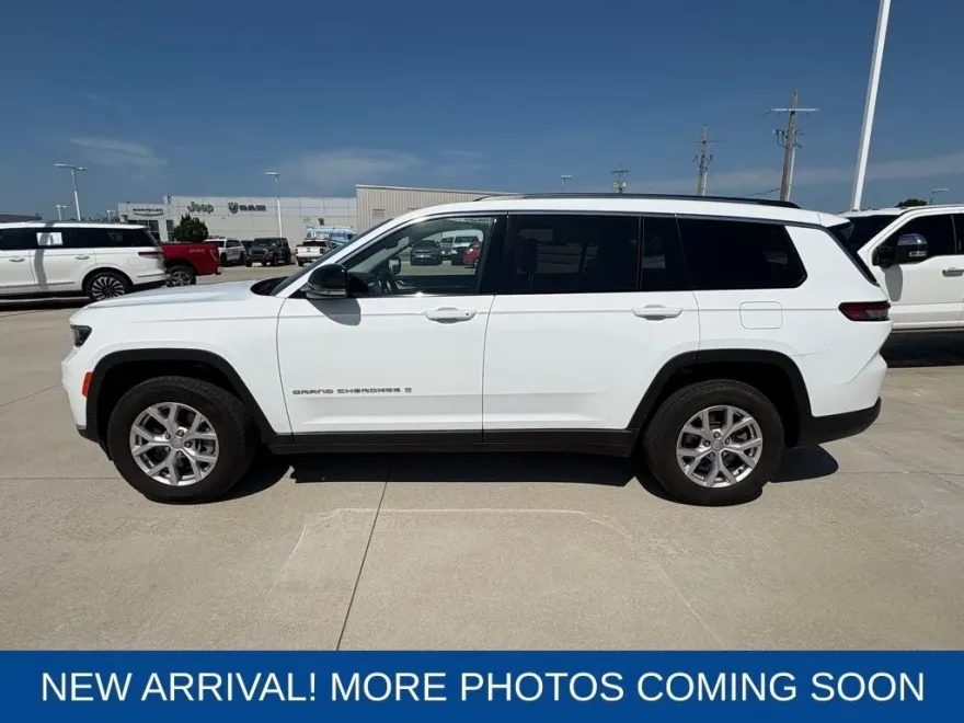 2022 Jeep Grand Cherokee Limited photo 1