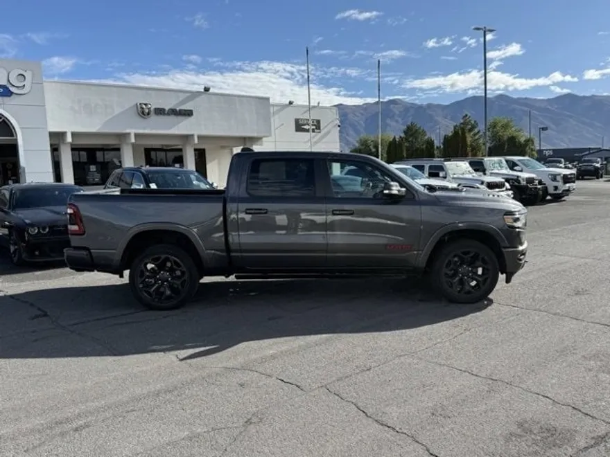 2022 Ram 1500 Limited photo 1