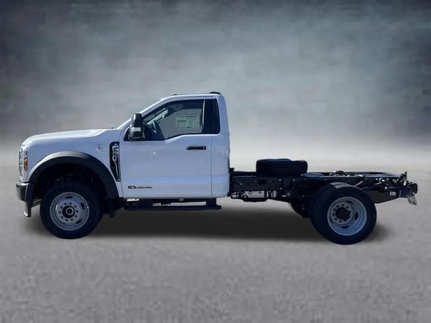 2026 Ford F-550 XL photo 1