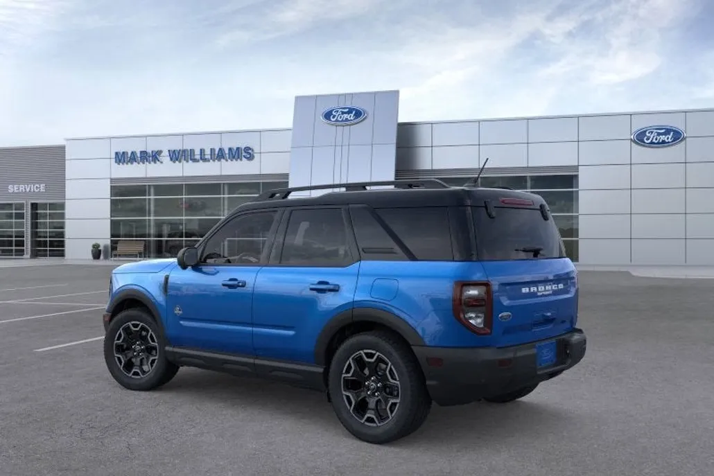 2025 Ford Bronco Sport Outer Banks photo 1