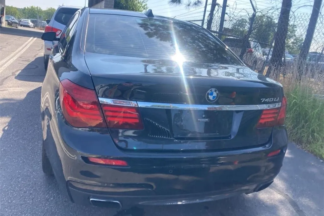 2013 Bmw 740Li Sedan photo 1
