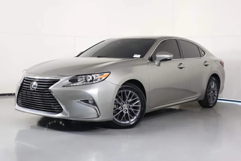 2018 Lexus ES 350 photo 1