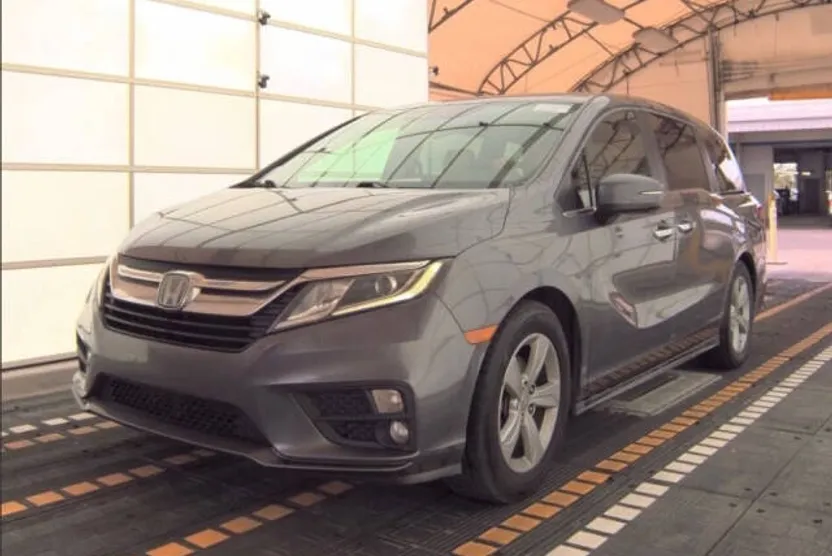 2020 Honda Odyssey EX-L photo 1