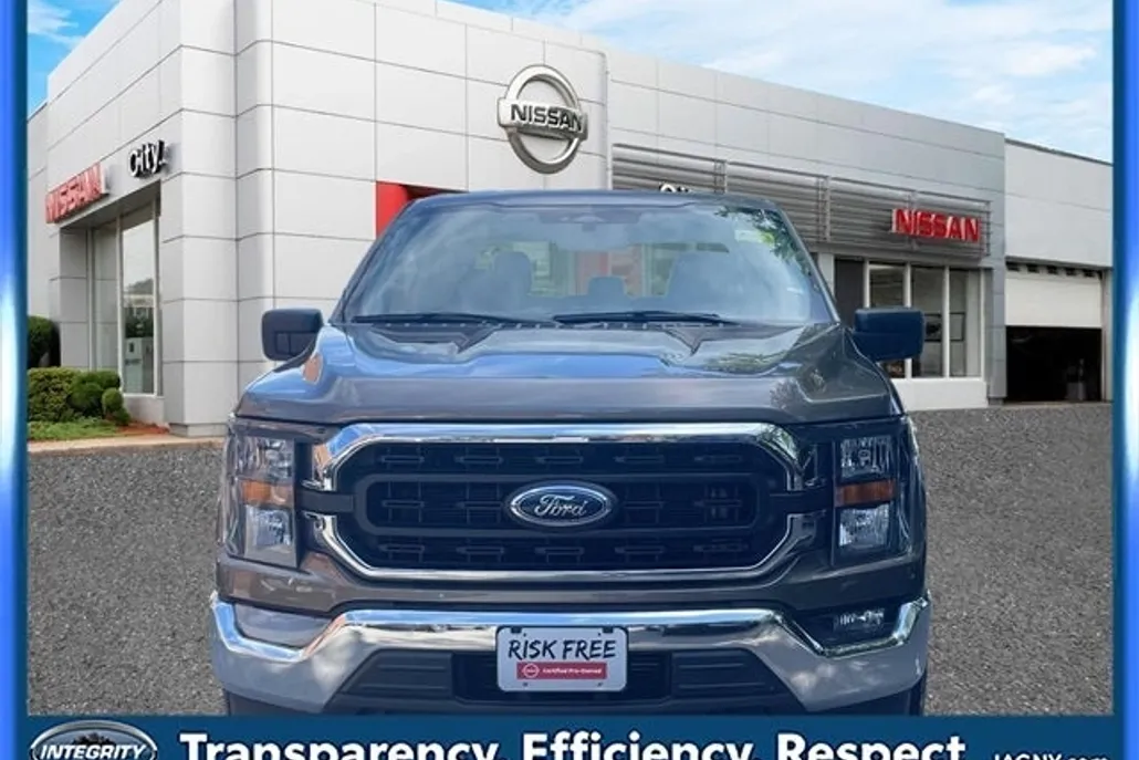 2023 Ford F-150 XLT photo 1