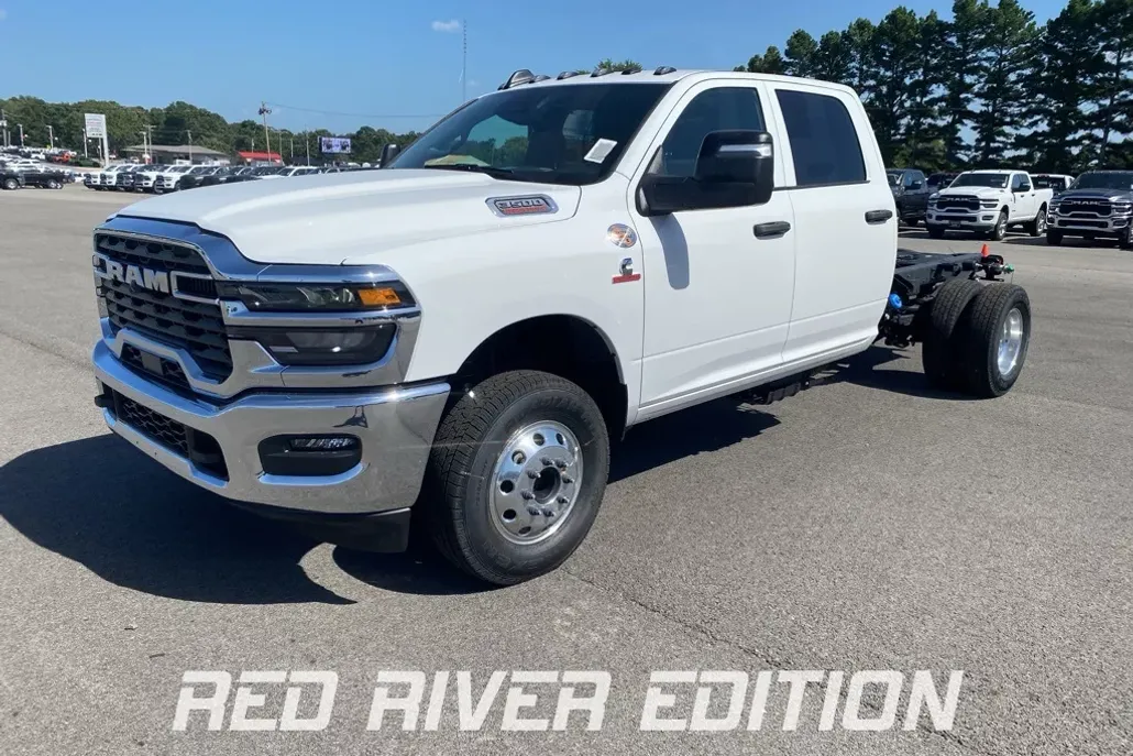 2025 Ram 3500 Tradesman photo 1