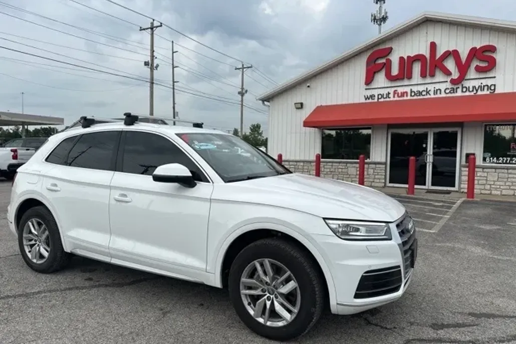 2020 Audi Q5 45 Premium photo 1