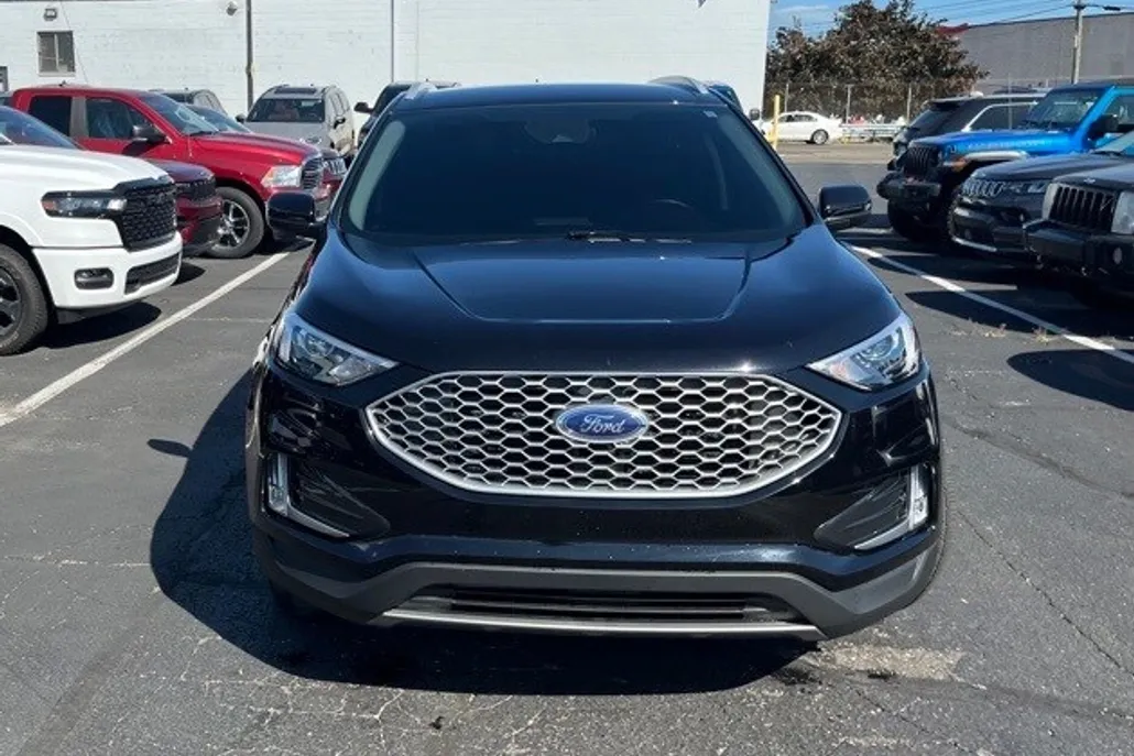 2024 Ford Edge SEL photo 1