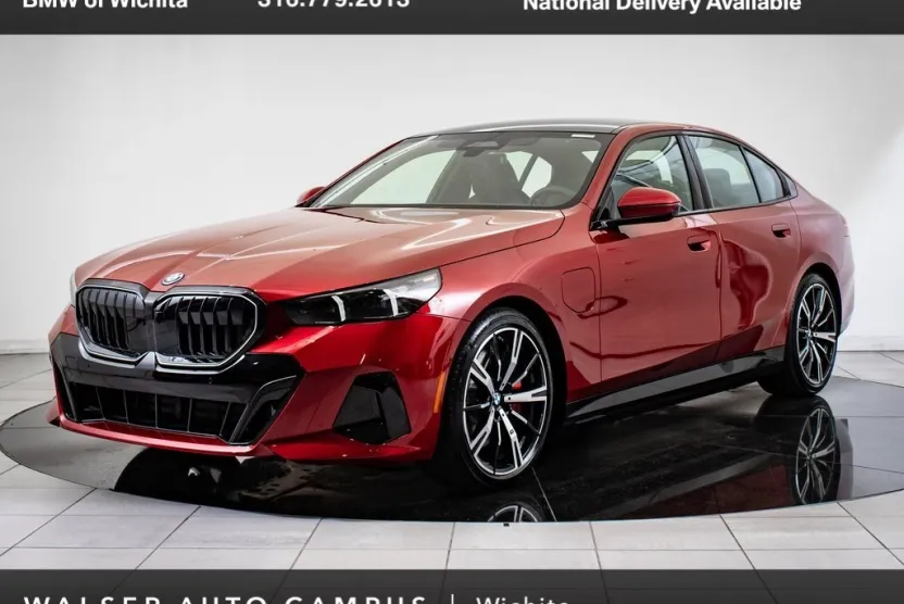 2026 Bmw 550e 550e xDrive photo 1