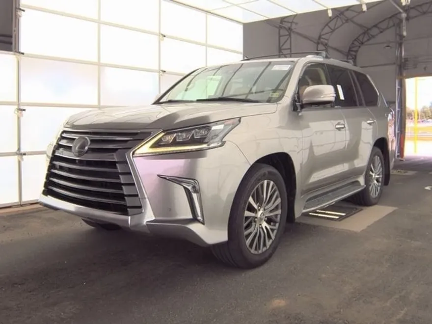 2018 Lexus LX 570 photo 1