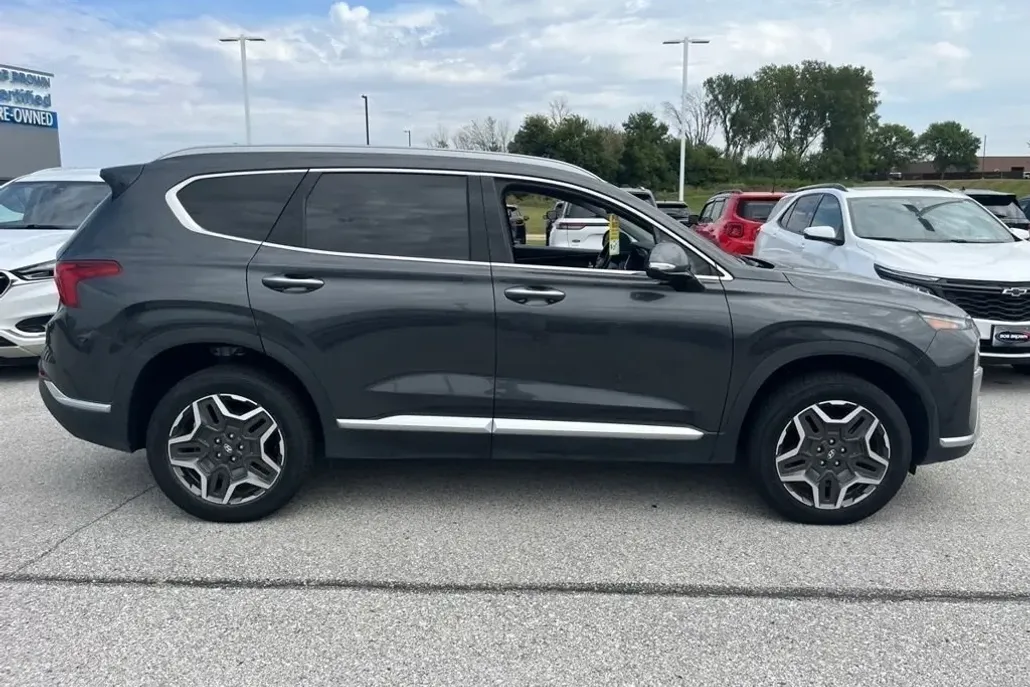 2023 Hyundai Santa Fe Limited photo 1