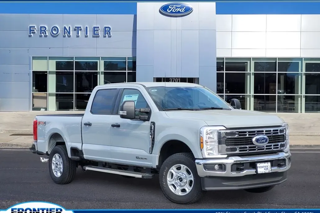 2025 Ford F-250 photo 1