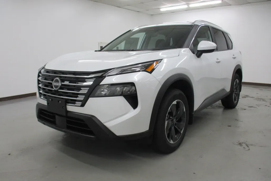 2026 Nissan Rogue SV photo 1