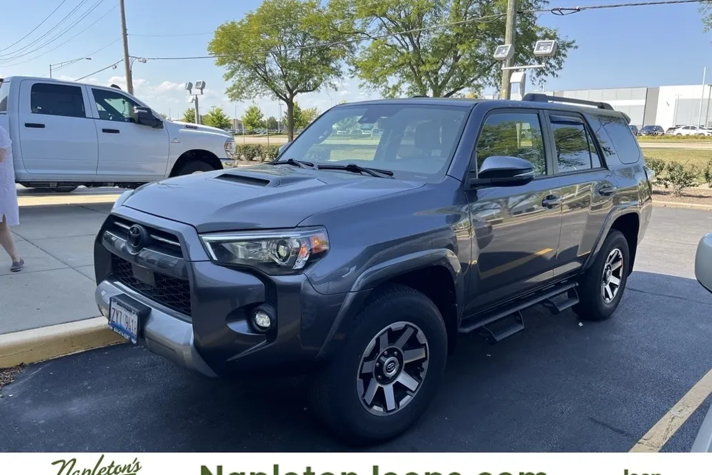 2021 Toyota 4Runner TRD Off-Road Premium photo 1