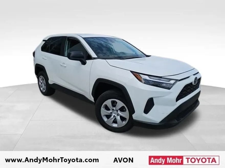 2024 Toyota RAV4 LE photo 1