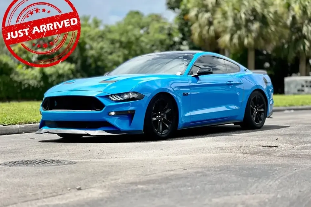 2023 Ford Mustang GT photo 1