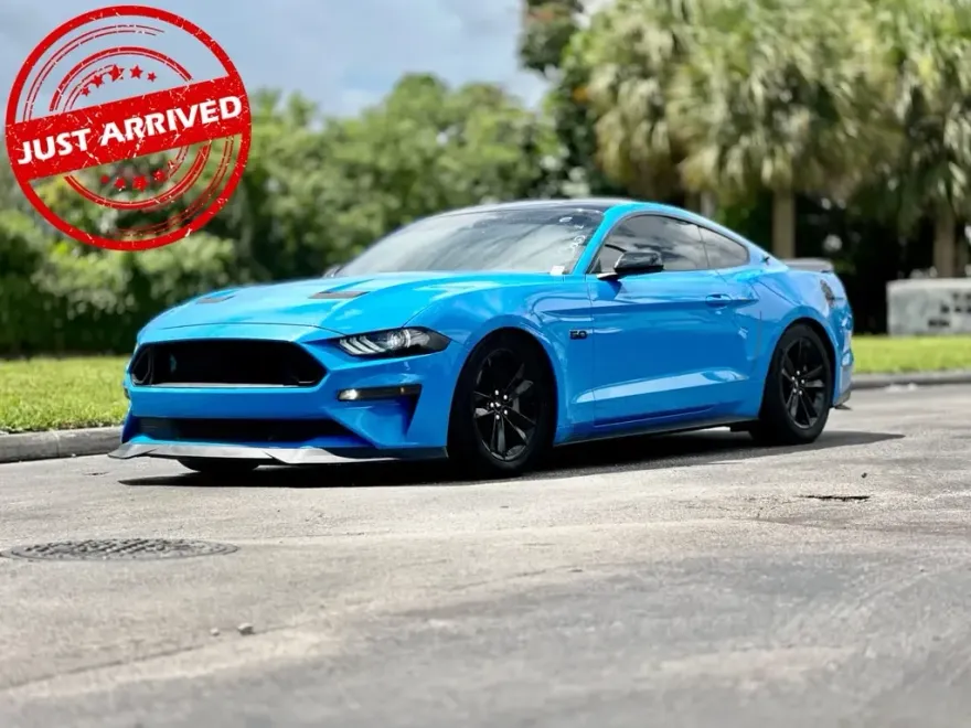 2023 Ford Mustang GT photo 1