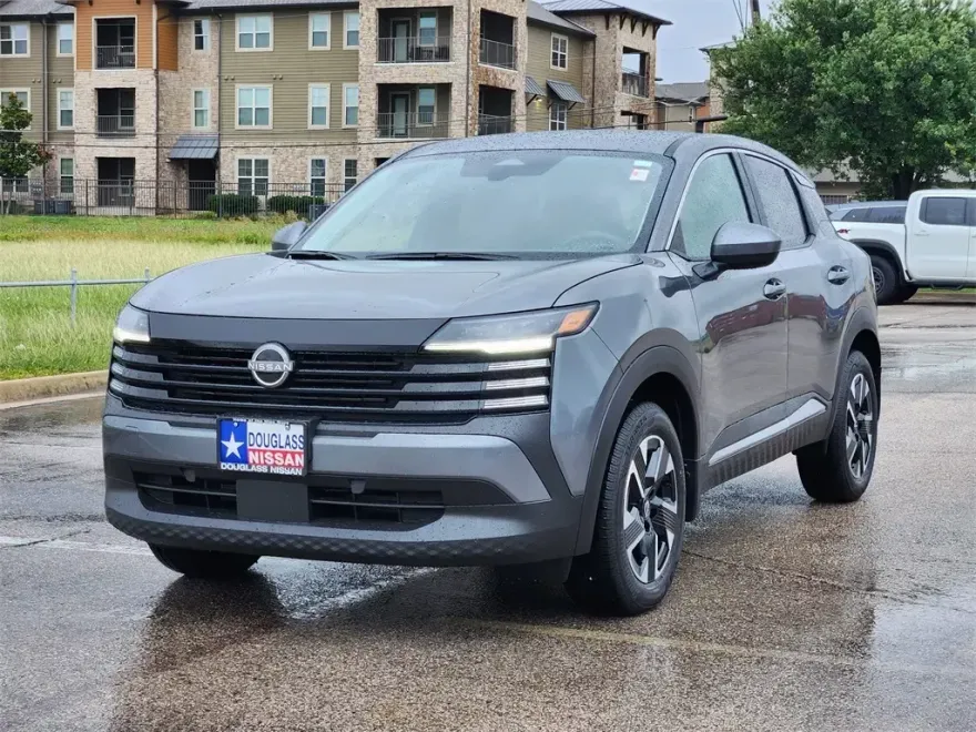 2025 Nissan Kicks SV photo 1