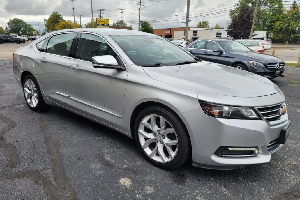 2015 Chevrolet Impala photo 1